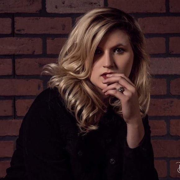 Savanna’s traveling closet finds 🧳✨🌴 - Picture 2 of 6